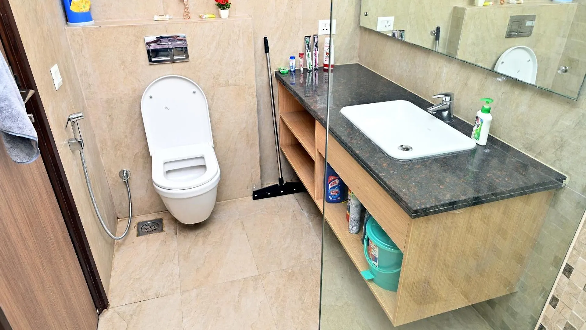 Love Studio Apartment Gurgaon Indien